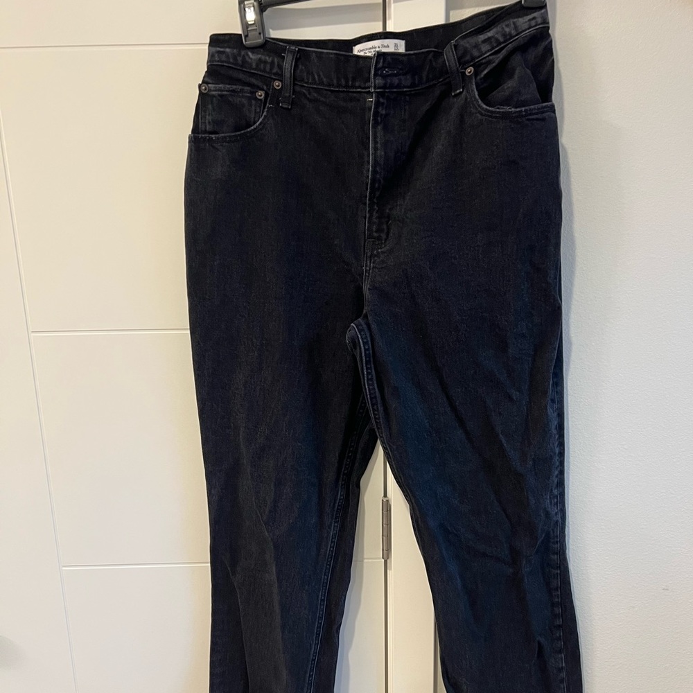 A&F curve love 90’s straight ultra high rise jeans